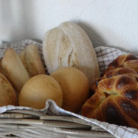 Casa Sarandy Oda ve Kahvaltı Almogía